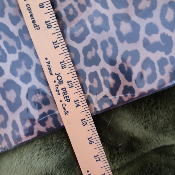 Chico's tan & black leopard print 15X20 tote bag - NWT - Picture 5 of 6